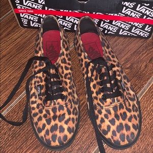 Vans cheetah authentic lo pro